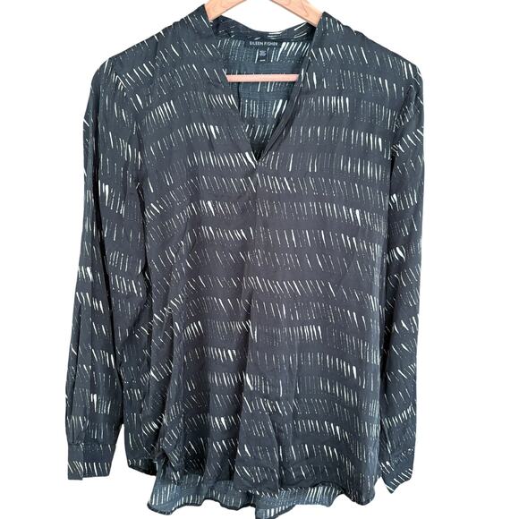 Eileen Fisher Silk Top M Black Cream V neck Blouse Shirt Capsule Minimalist - Picture 1 of 5
